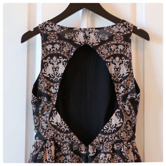 ALICE + OLIVIA Lilyanne Beaded Embroidered Dress - Picture 12 of 15